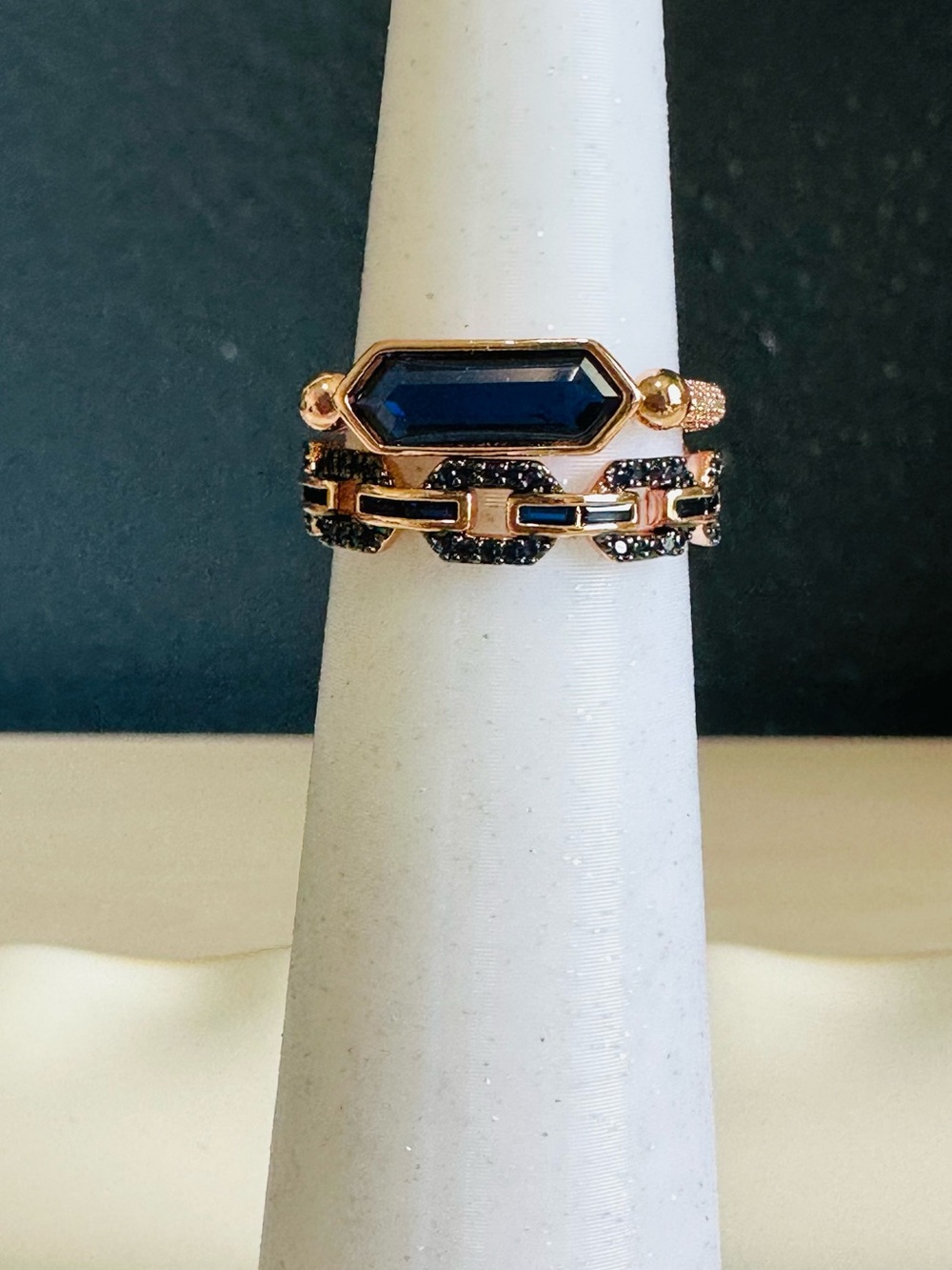 āØBomb Party September 2026 Rare Unicorn Ring -2fer size 7 Sapphire Rose Gold